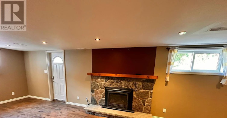 404 Trent Street W, Whitby, ON, L1N 1M5 - 8