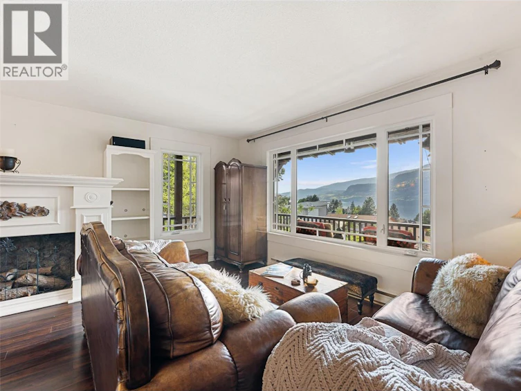 2165 Paly Road, Kelowna, BC, V1V 2B9 - 9