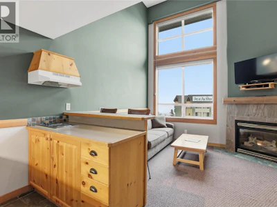 218-5335 Big White Road - 4