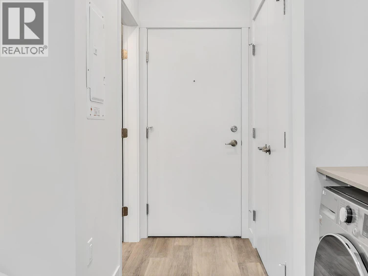304-1111 Frost Road, Kelowna, BC, V1W 0G7 - 2