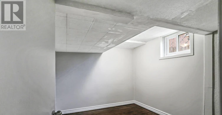 LOWER-16 Kingsdown Drive, Toronto, ON, M1K 3B8 - 4
