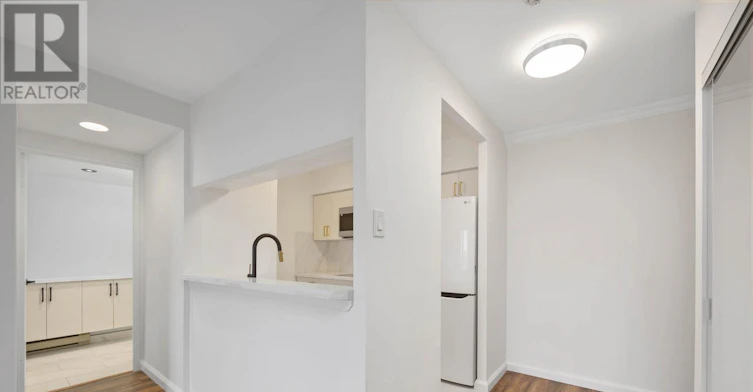 712-1055 Bay Street, Toronto, ON, M5S 3A3 - 12