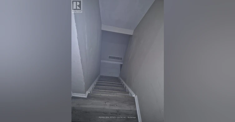 LOWER-17 Millcar Drive, Toronto, ON, M1B 6J6 - 4