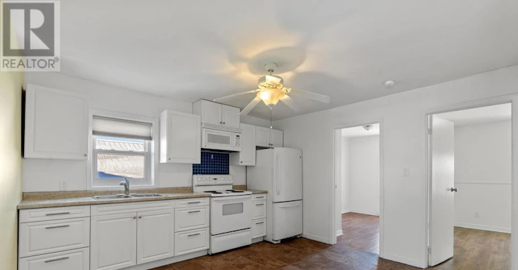 3 - 3-437 Main Street, Exeter, ON, N0M 1S2 - 3