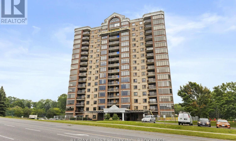 302-1000 King Street W