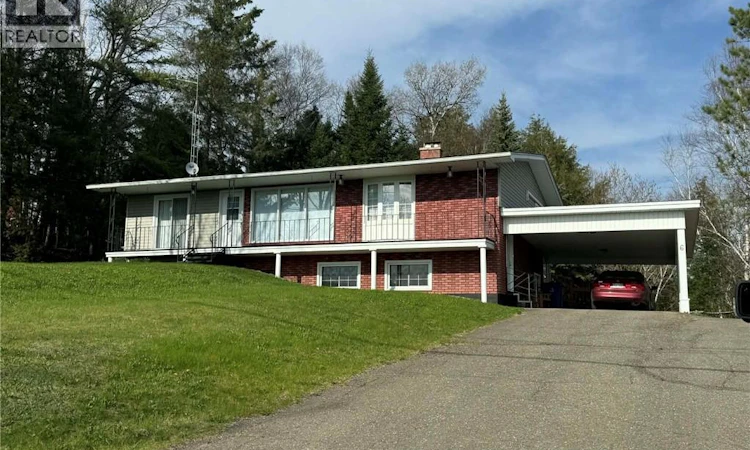 6 Rideout Road