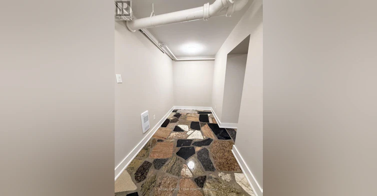 15 A-325 Cooper Street, Ottawa, ON, K2P 0G5 - 12