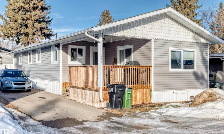 140 View Cr West