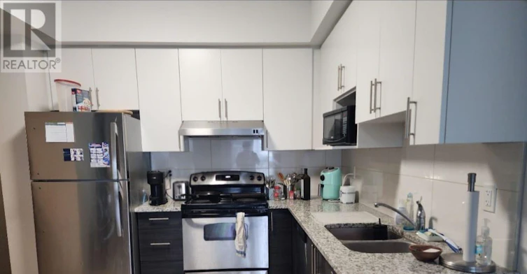 323 Master Bdroom) 258c Sunview Street, Waterloo, ON, N2L 0H8 - 4