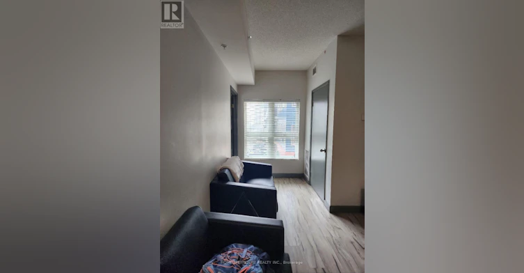 323-2ND Room) 258c Sunview Street, Waterloo, ON, N2L 0H8 - 5
