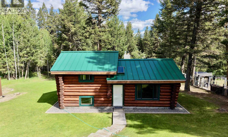 4895 Meesquono Trail