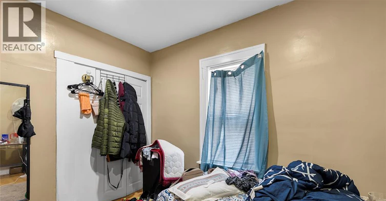 Room 5-609 St. Joseph, Windsor, ON, N9C 3H3 - 10