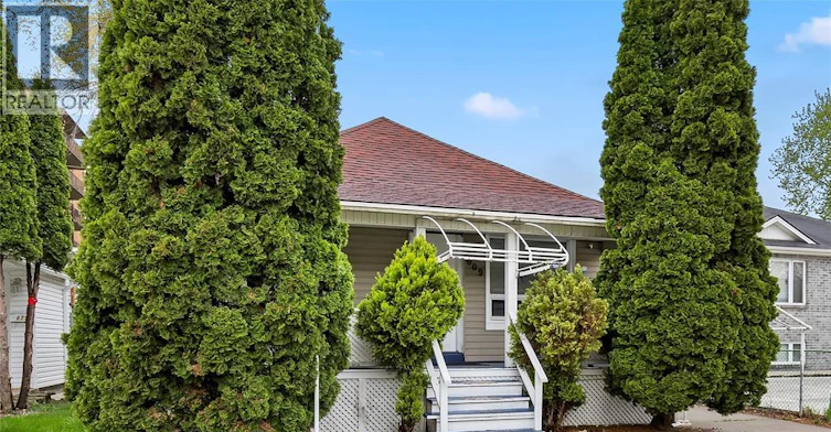 Room 5-609 St. Joseph, Windsor, ON, N9C 3H3 - 49