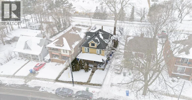 Room 1-3060 Sandwich, Windsor, ON, N9C 1A4 - 40