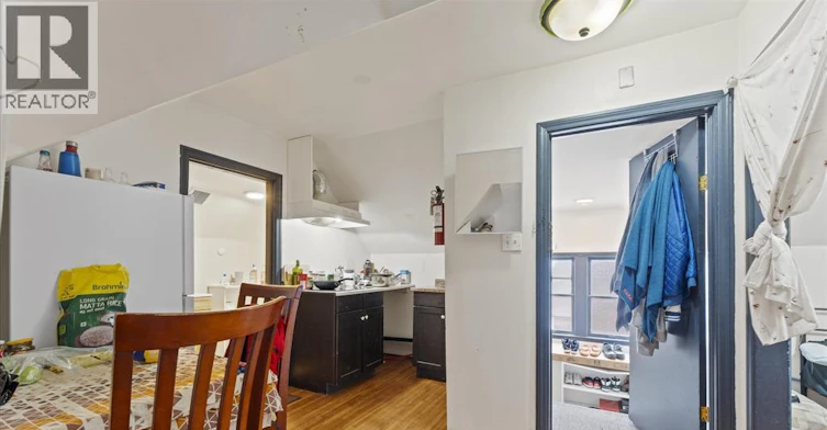 Room 1-3060 Sandwich, Windsor, ON, N9C 1A4 - 23