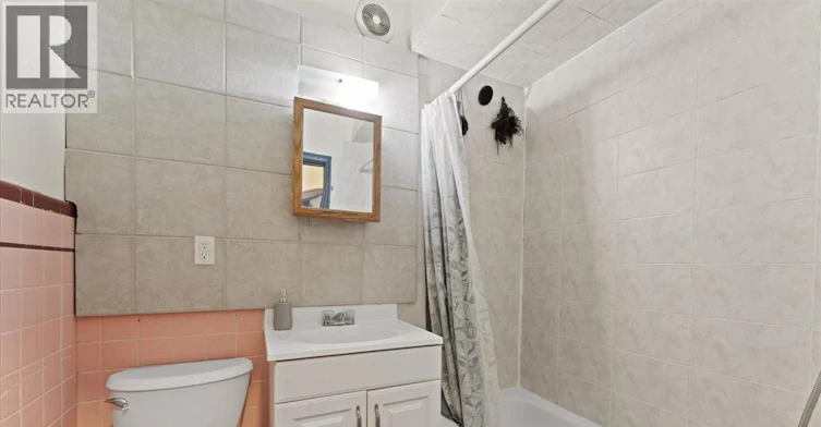 Room 1-3060 Sandwich, Windsor, ON, N9C 1A4 - 11