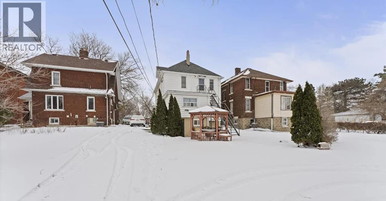 Room 1-3060 Sandwich, Windsor, ON, N9C 1A4 - 37