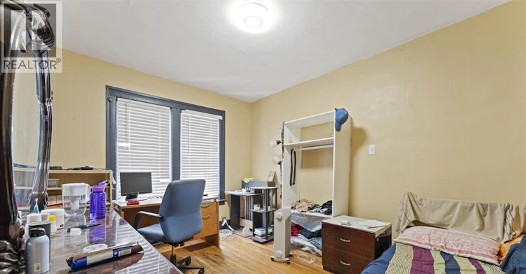 Room 1-3060 Sandwich, Windsor, ON, N9C 1A4 - 18