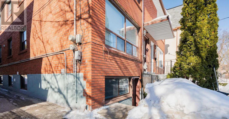 LOWER 1-224 Pickering Street, Toronto, ON, M4E 3J8 - 2