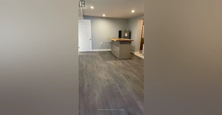 65 Whitburn Crescent, Toronto, ON, M3M 2S5 - 8