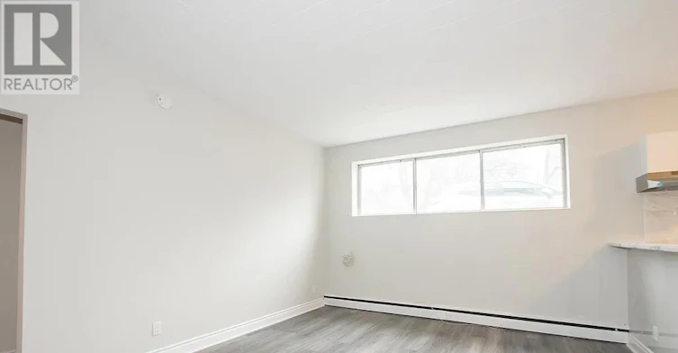 5 Napier Street, St. Catharines, ON, L2R 6B3 - 5