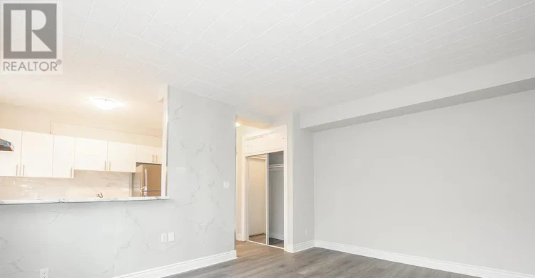 5 Napier Street, St. Catharines, ON, L2R 6B3 - 4
