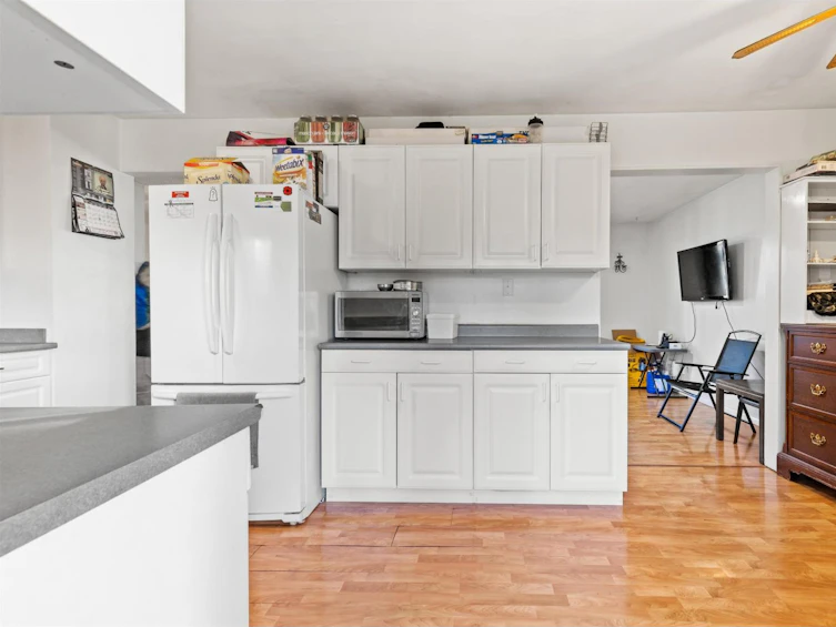 8666 August Drive, Surrey, BC, V3S 5A2 - 6