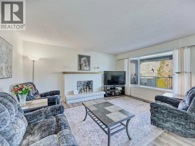 3 Finch Cres Crescent, Osoyoos, BC, V0H 1V0 - 3