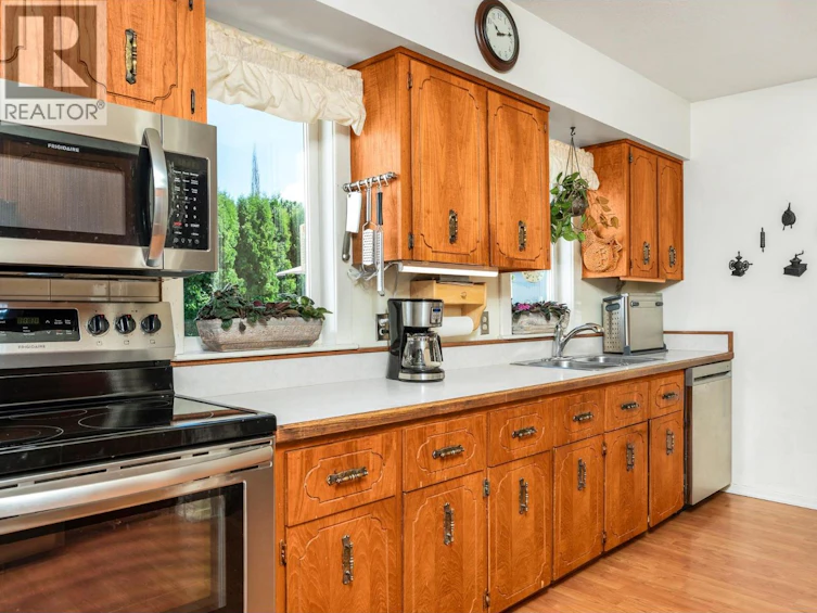 6775 L&A Road, Vernon, BC, V1B 3T1 - 8