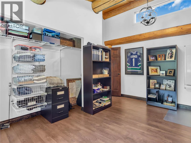 5738 Goudie Road, Kelowna, BC, V1P 1M4 - 49