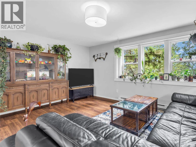 5738 Goudie Road, Kelowna, BC, V1P 1M4 - 78