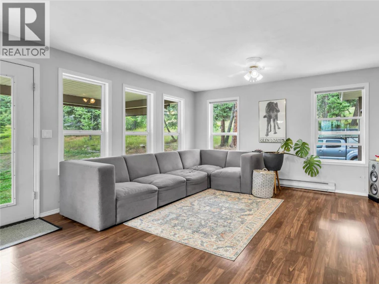 5738 Goudie Road, Kelowna, BC, V1P 1M4 - 68