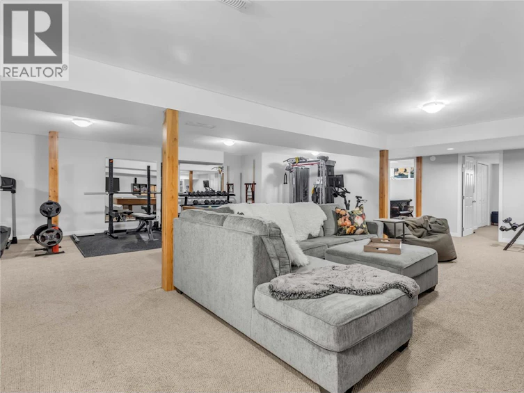5738 Goudie Road, Kelowna, BC, V1P 1M4 - 53
