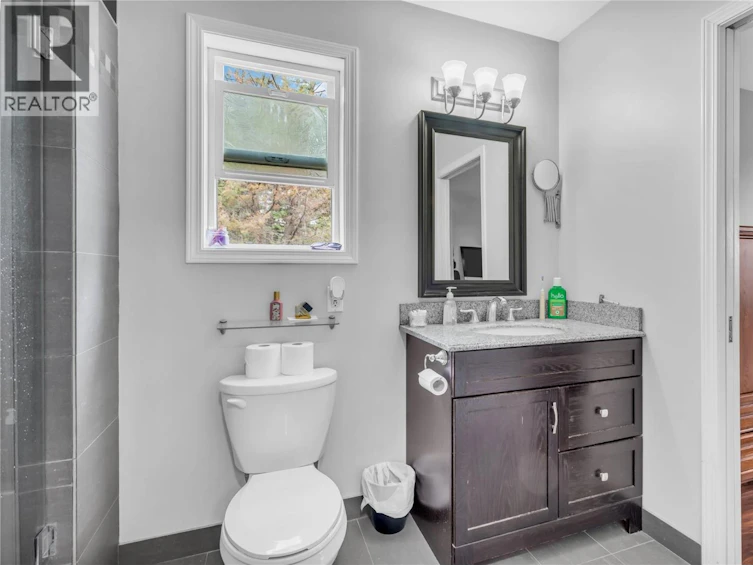 5738 Goudie Road, Kelowna, BC, V1P 1M4 - 73