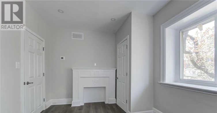 UPPER-200 Park Avenue, Brantford, ON, N3S 5K1 - 29