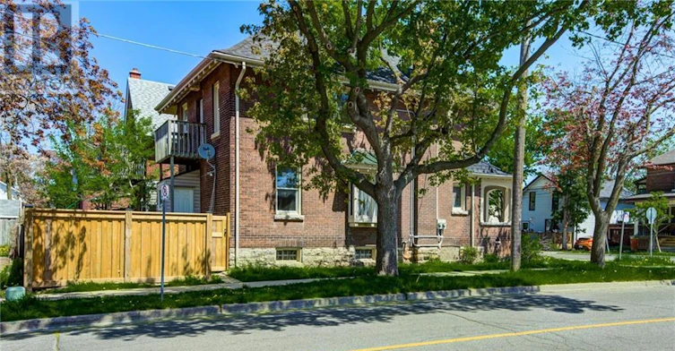 UPPER-200 Park Avenue, Brantford, ON, N3S 5K1 - 7