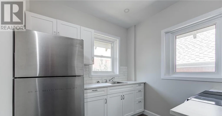 UPPER-200 Park Avenue, Brantford, ON, N3S 5K1 - 23
