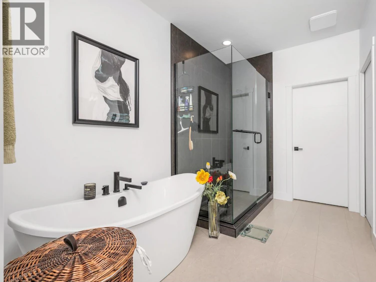 6-7735 Okanagan Hills Boulevard, Vernon, BC, V1H 0A7 - 25