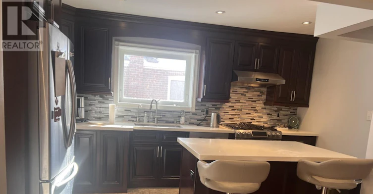 58 Ellendale Drive, Toronto, ON, M1P 1N5 - 5