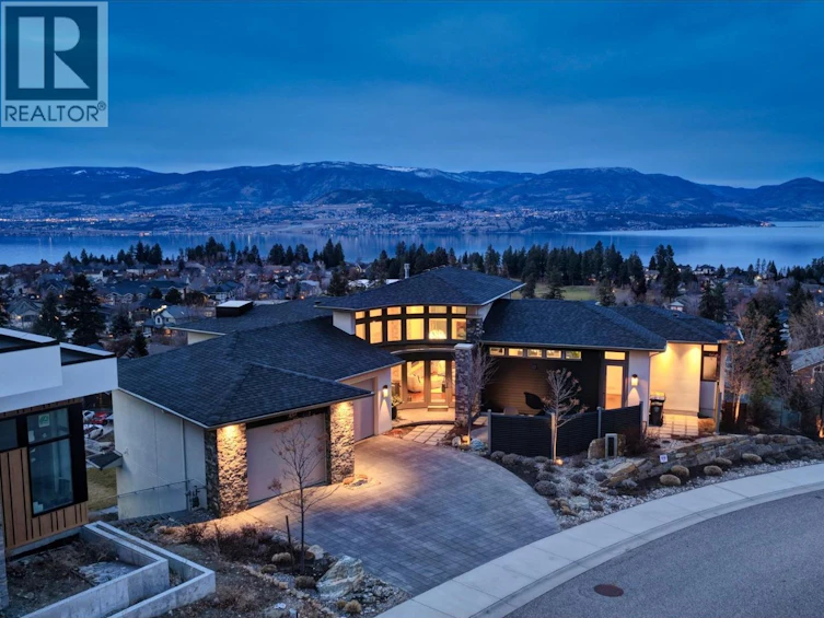 451 Swan Drive, Kelowna, BC, V1W 5L9