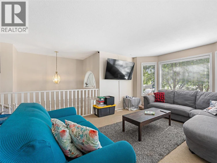 580 N Spruceview Place, Kelowna, BC, V1V 1S7 - 4