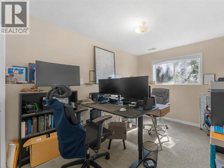 580 N Spruceview Place, Kelowna, BC, V1V 1S7 - 32