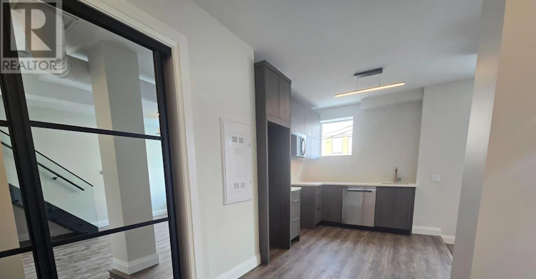 202-241 Front Street, Belleville, ON, K8N 2Z6 - 4
