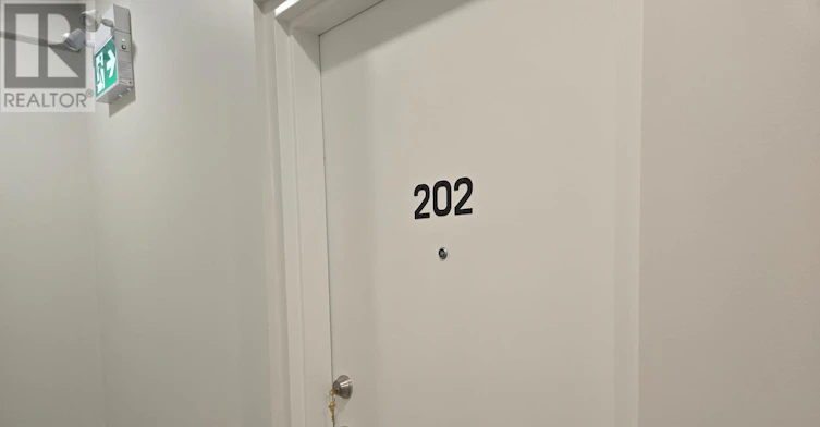 202-241 Front Street, Belleville, ON, K8N 2Z6 - 3