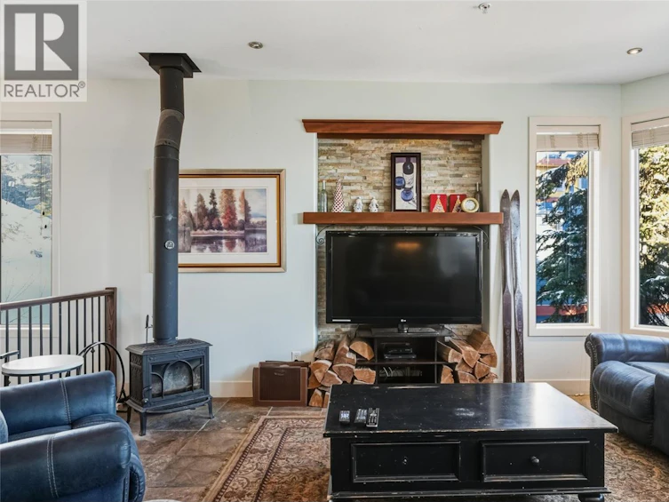 725 Monashee Road, Armstrong, BC, V1B 0S5 - 8