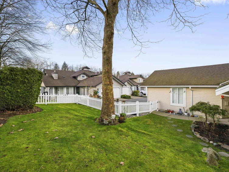 27-6488 168 Street, Surrey, BC, V3S 8Z1 - 28