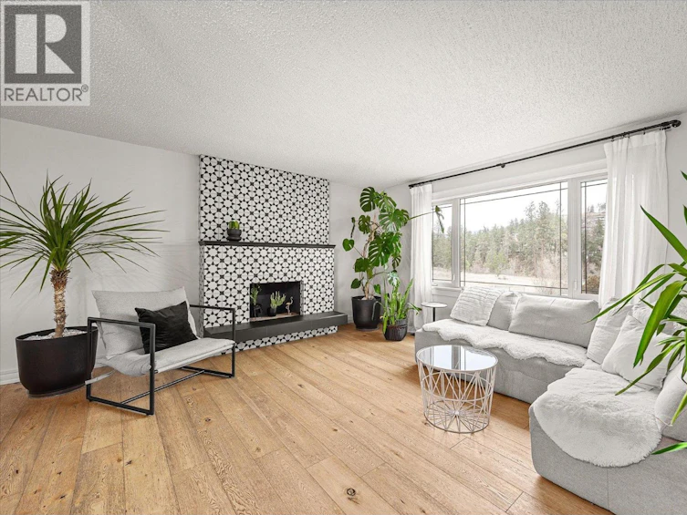 1492 Forest Avenue, Kelowna, BC, V1P 1E7 - 4