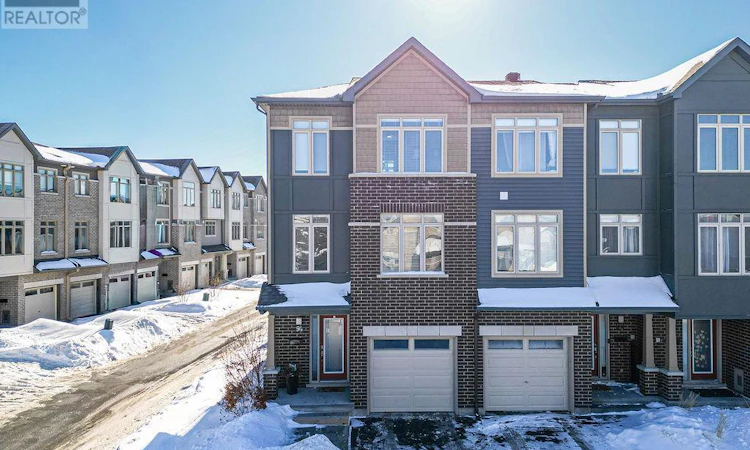 94 Nutting Crescent