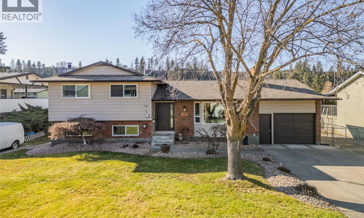 935 Hickory Road