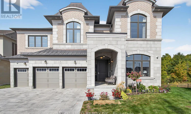 70 Appleyard Avenue